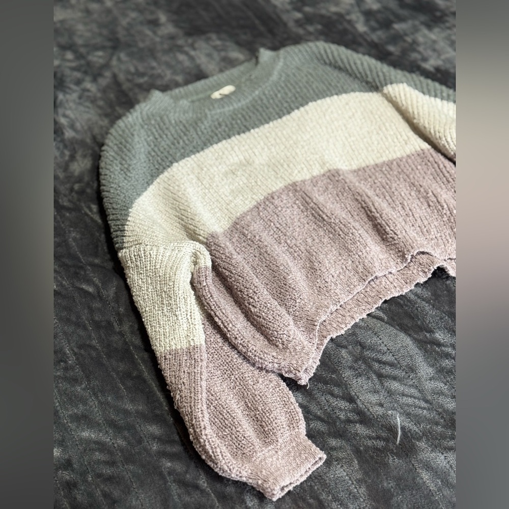 Debut Knit Cropped Sweater